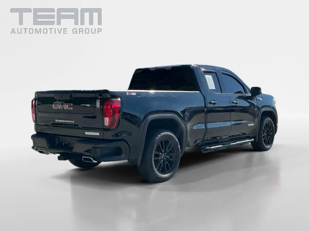 Used 2022 ONYX BLACK GMC Elevation image 7