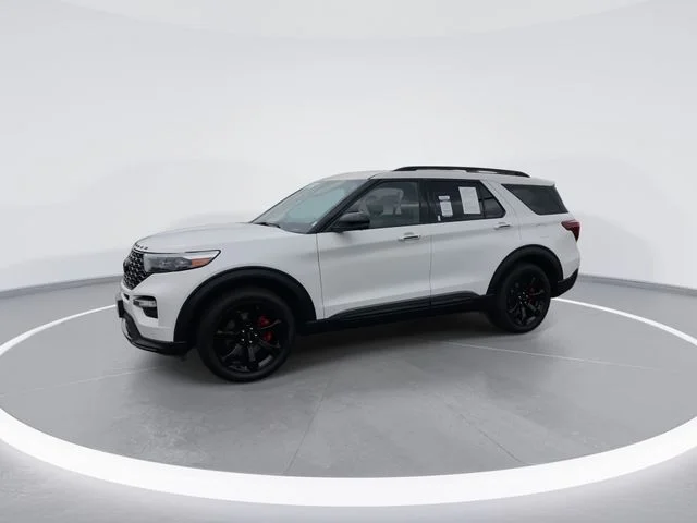 Used 2022 White Ford ST image 4