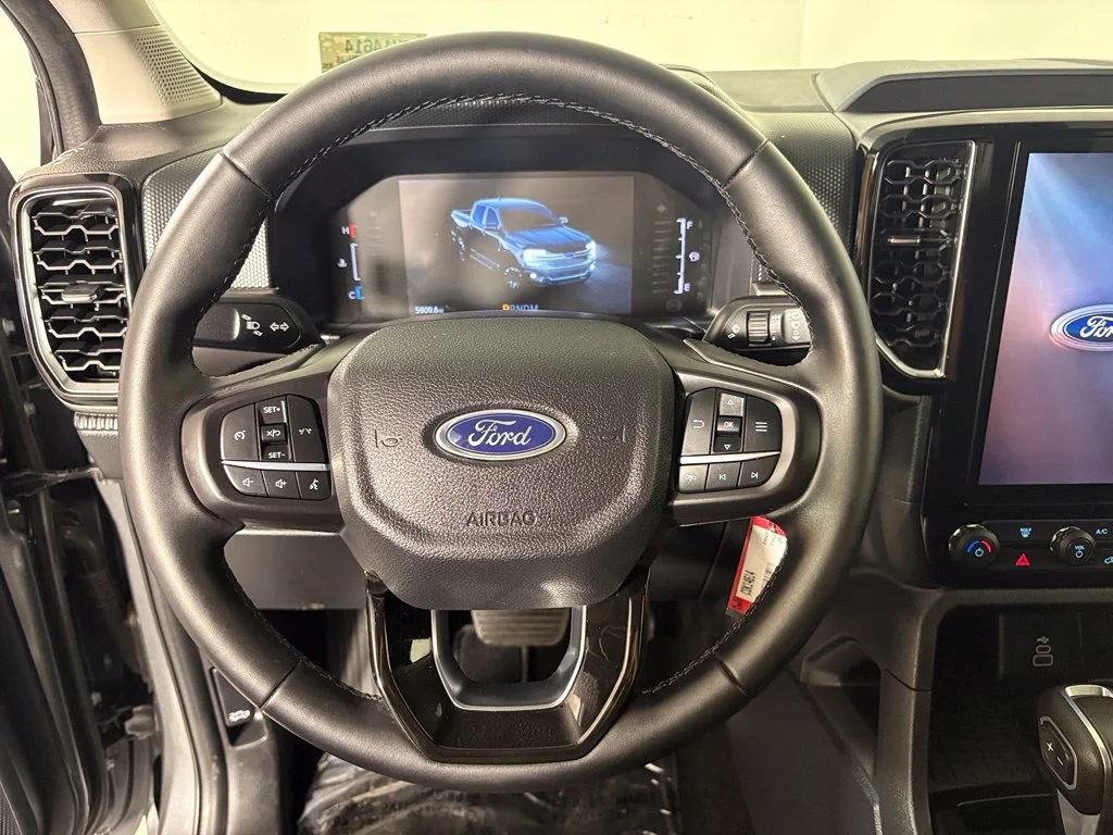 Used 2025 Gray Ford XLT image 24