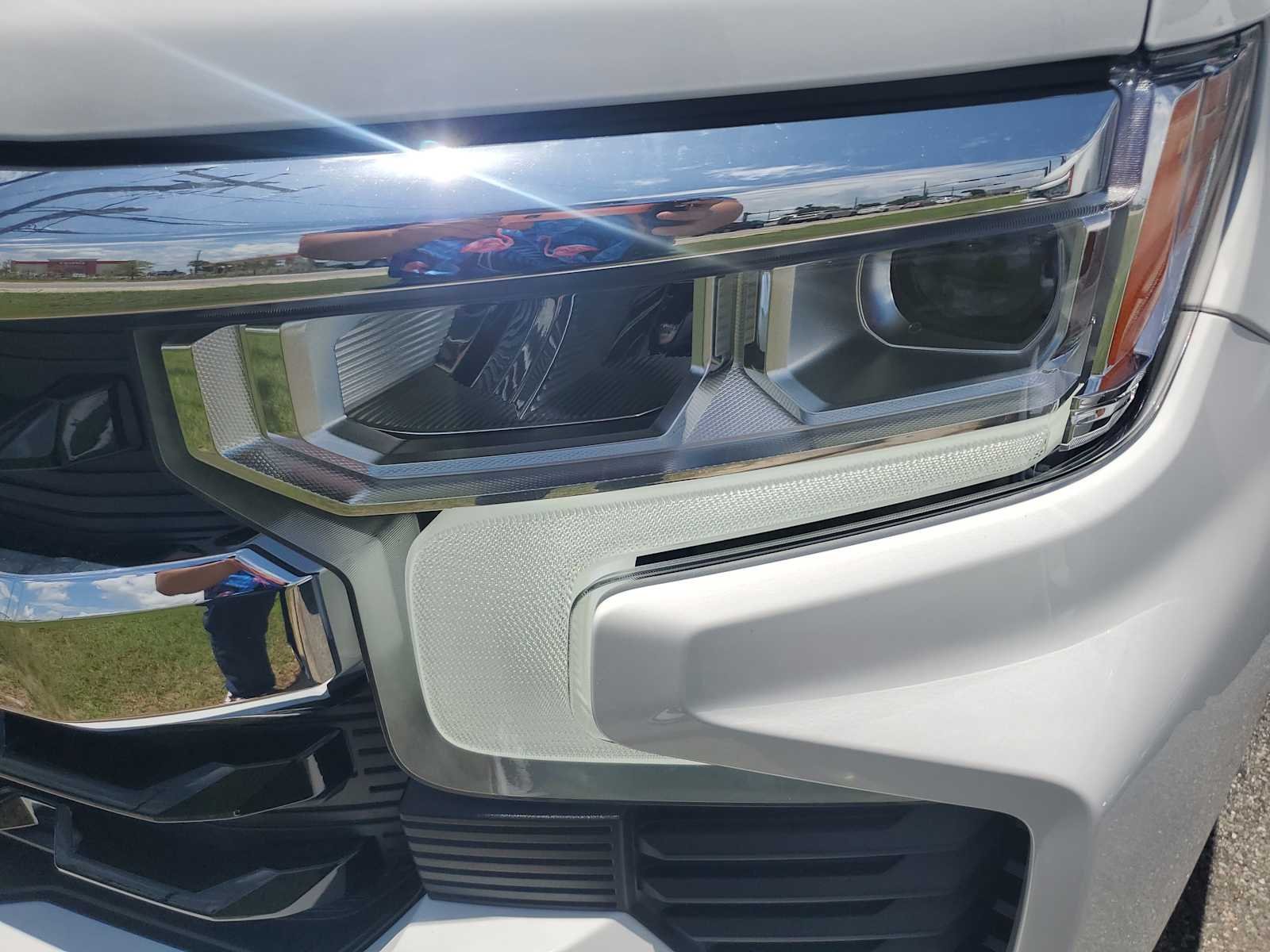 New 2026 Summit White Chevrolet LT image 19