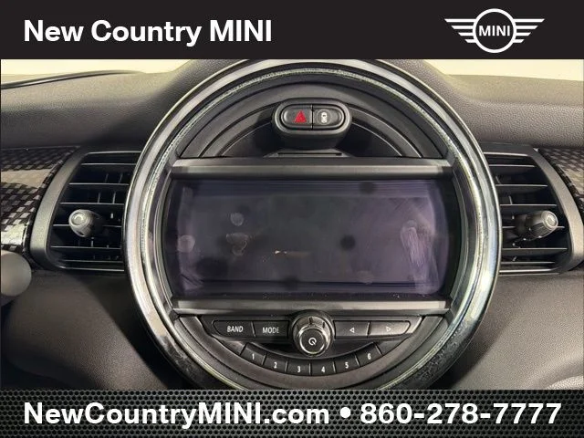 Used 2019 Orange MINI  image 22