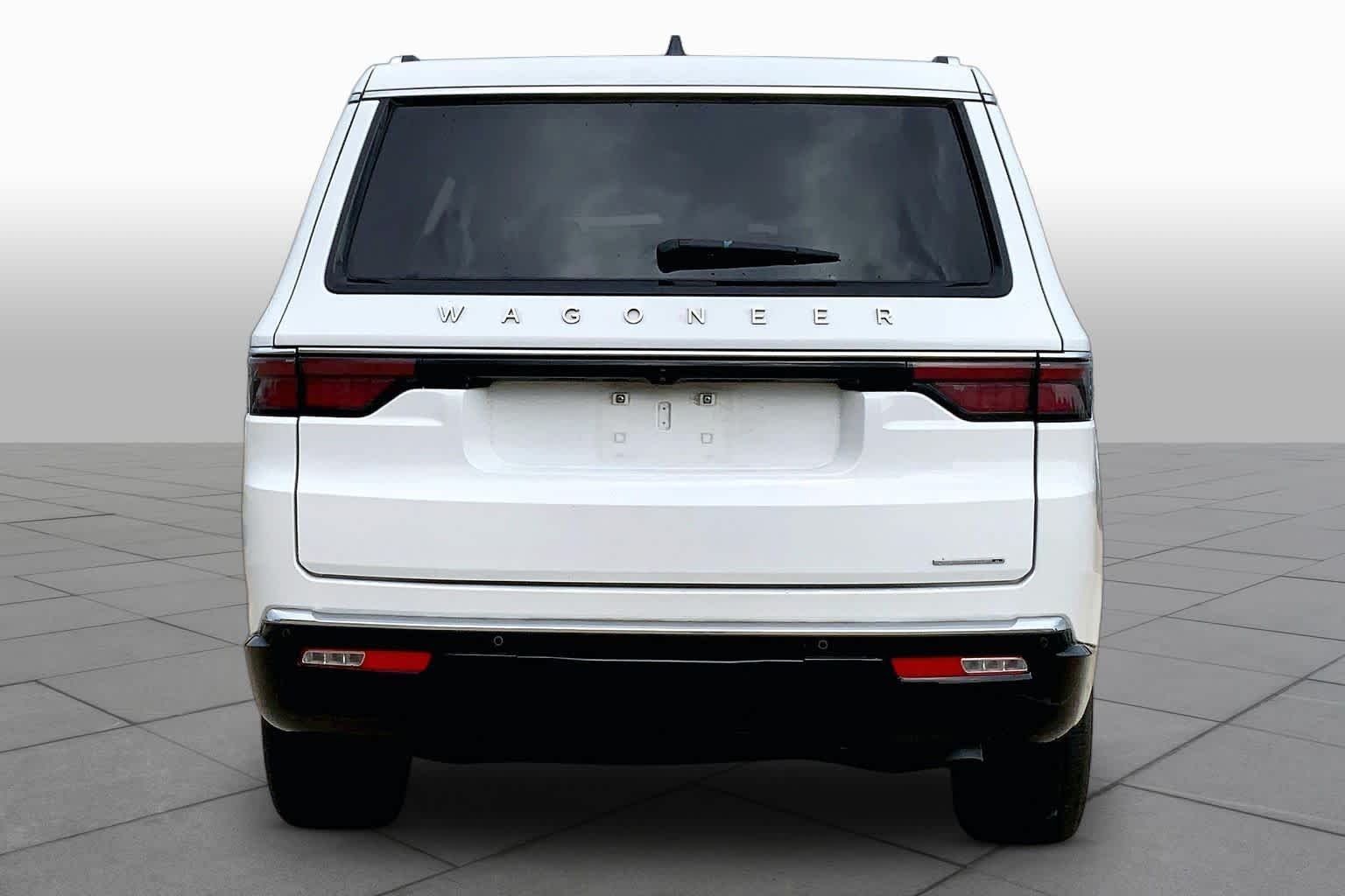 Pre-Owned 2024 Jeep Wagoneer Series II