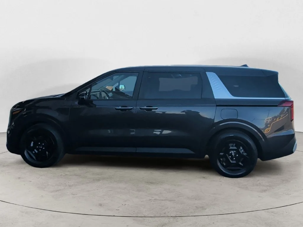 Certified Used 2025 Gray Kia LXS image 12