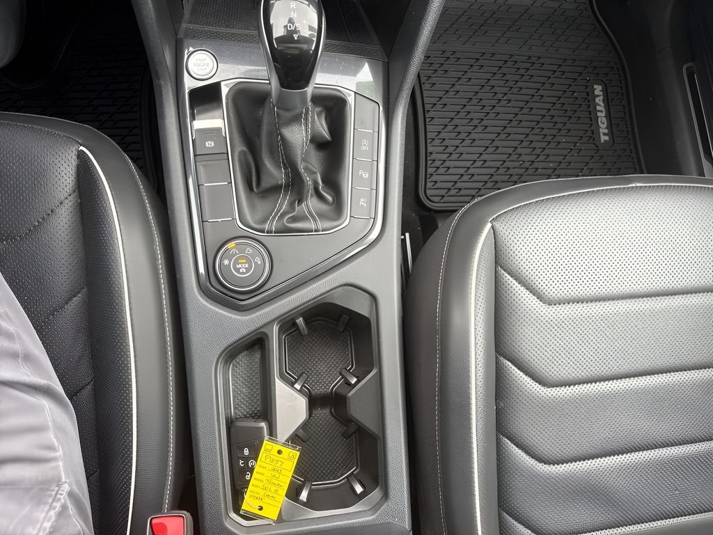 2023 Volkswagen Tiguan SEL R-LINE - Photo 17