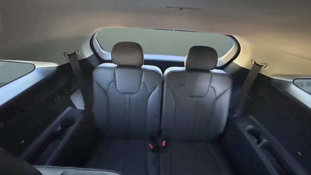 Used 2023 Silver Kia X-Line S image 25