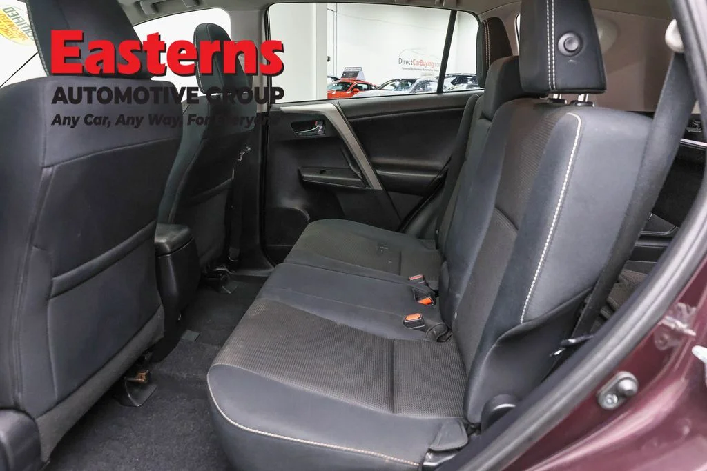 Used 2016 Black Toyota XLE image 22