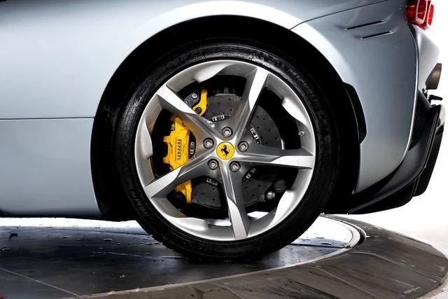 Used 2024 Grigio Alloy Ferrari  image 19