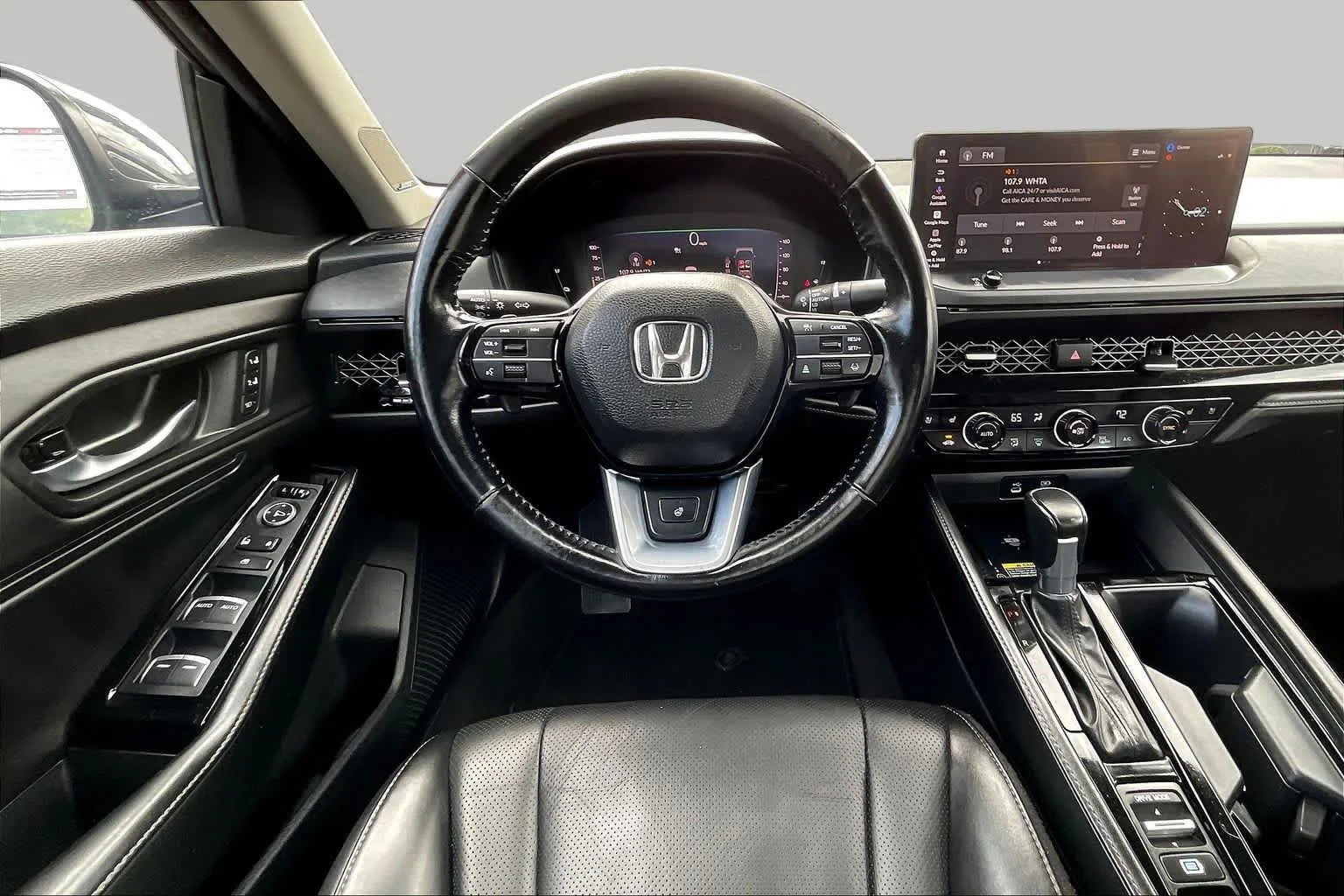Used 2025 Meteorite Gray Metallic Honda Touring image 6
