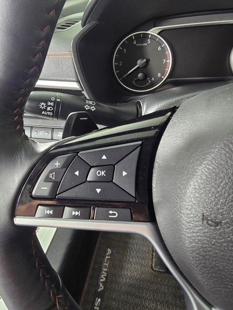 Used 2019 Pearl White Nissan 2.5 SR image 19