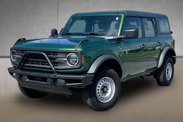 Used 2022 Green Ford Base image 1