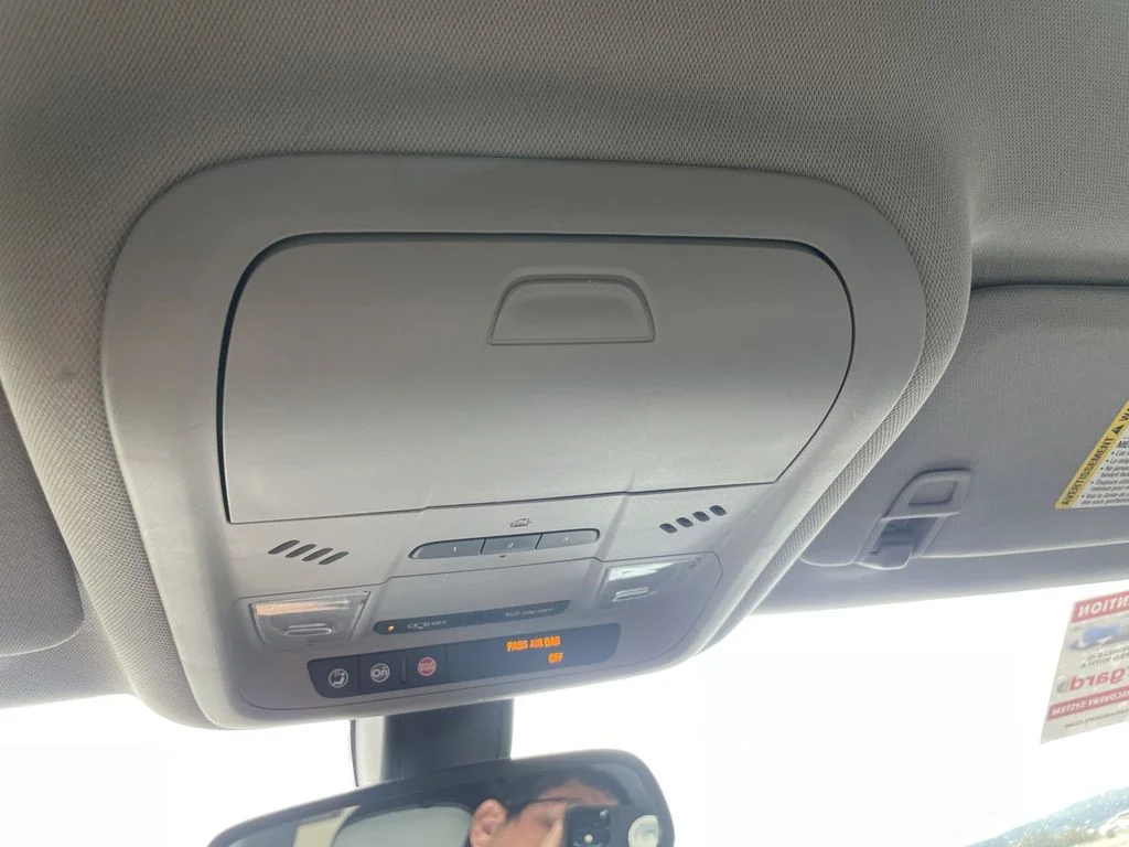 Used 2019 Summit White Chevrolet Premier image 24