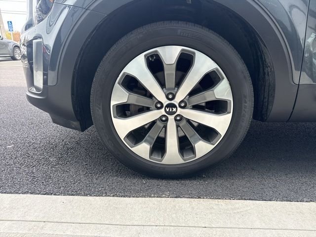 Used 2020 Gray Kia S image 8