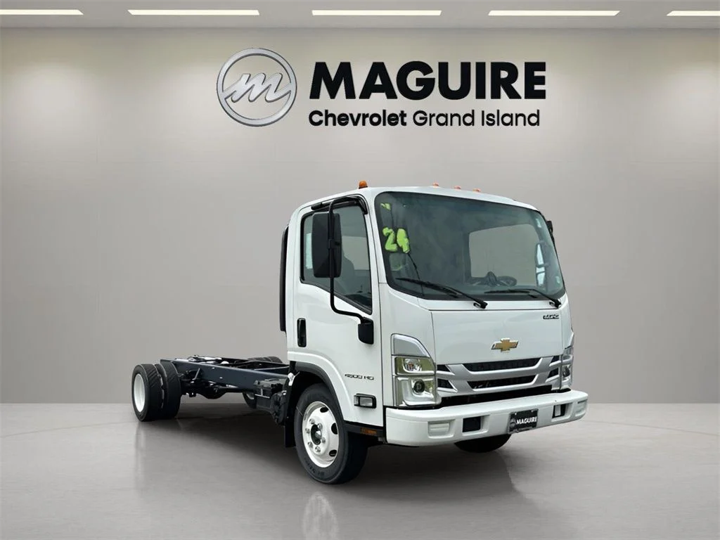 New 2024 White Chevrolet Base image 7
