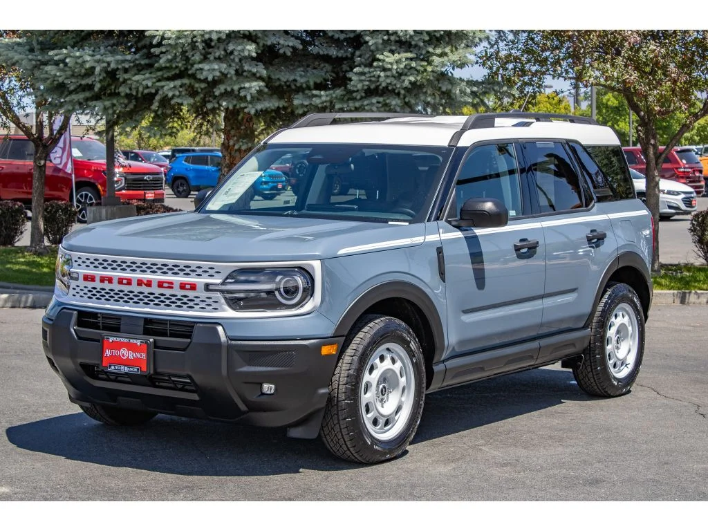 Used 2025 Azure Gray Metallic Tri-Coat Ford Heritage image 4