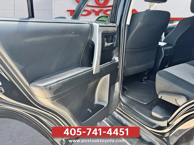 Used 2021 Black Toyota SR5 image 25