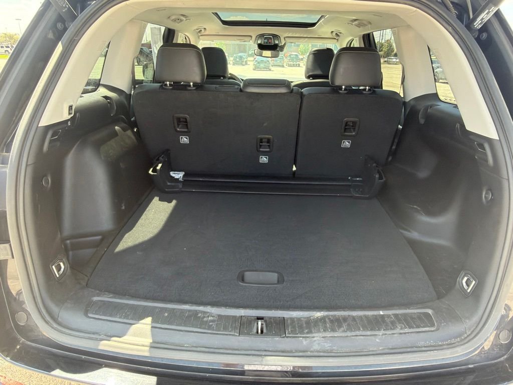 Used 2023 Black Jeep Limited image 27