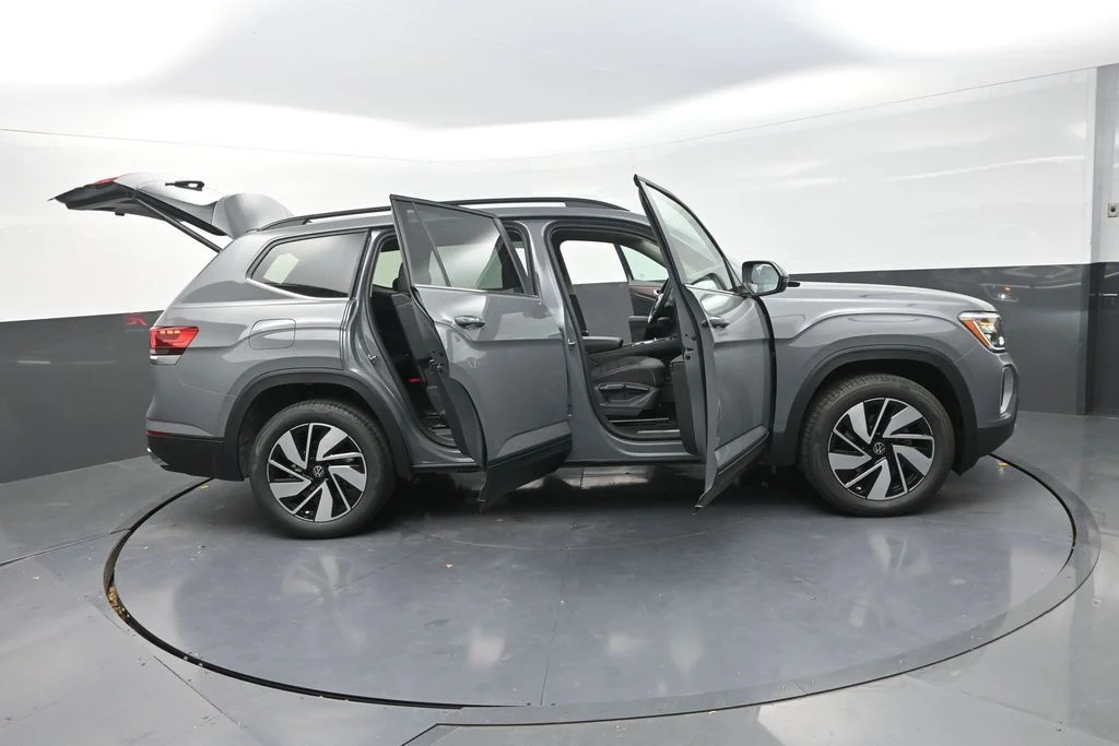 New 2026  Volkswagen 2.0T SE w/Technology image 36