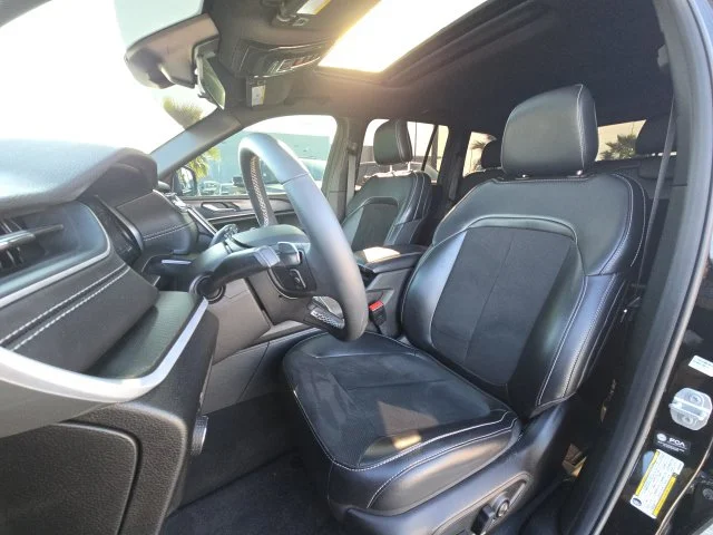 Used 2025 Black Jeep Altitude X image 19
