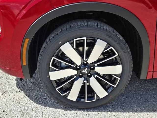 New 2026 Red Mitsubishi SEL image 4