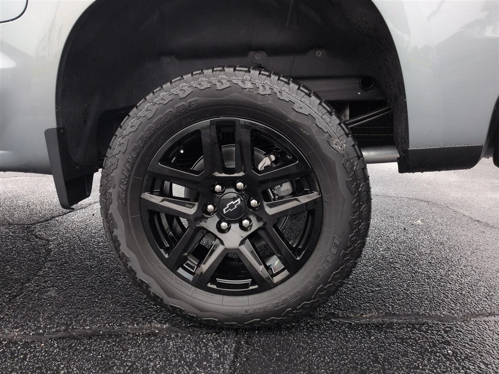 New 2026 Sterling Gray Metallic Chevrolet LT Trail Boss image 34