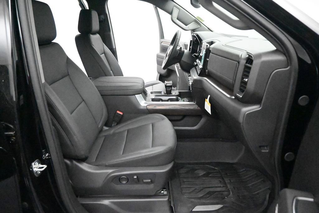 New 2026 Onyx Black GMC SLT image 25