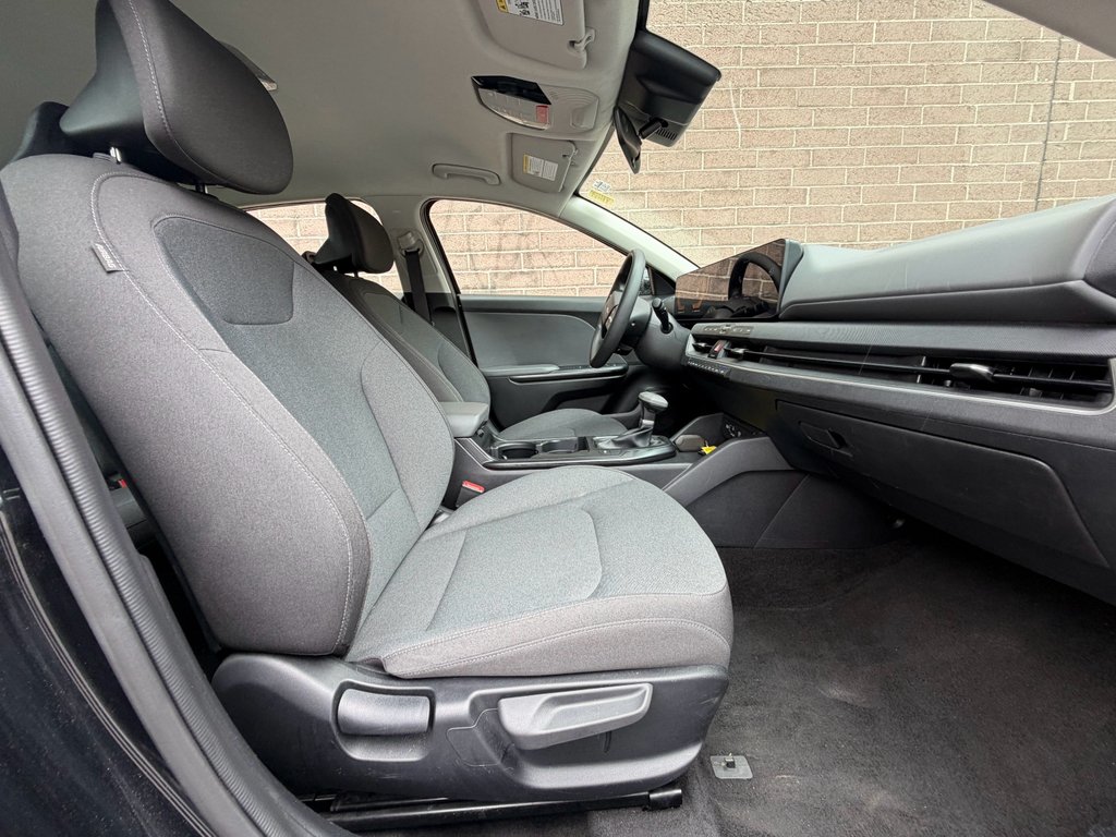 Used 2025 Aurora Black Pearl Kia LXS image 16