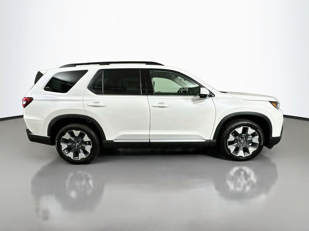 New 2026 Platinum White Pearl Honda Touring image 4