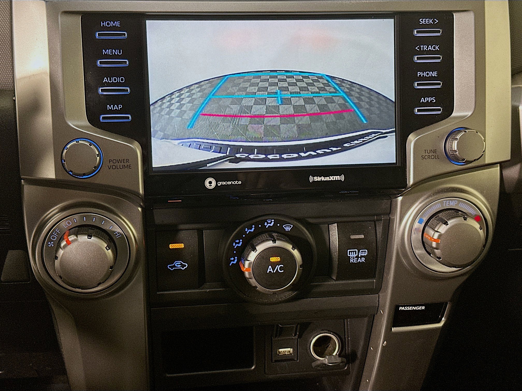 Used 2022 White Toyota SR5 image 25