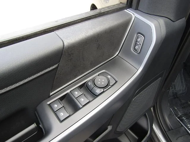 New 2026 Carbonized Gray Metallic Ford XLT image 57