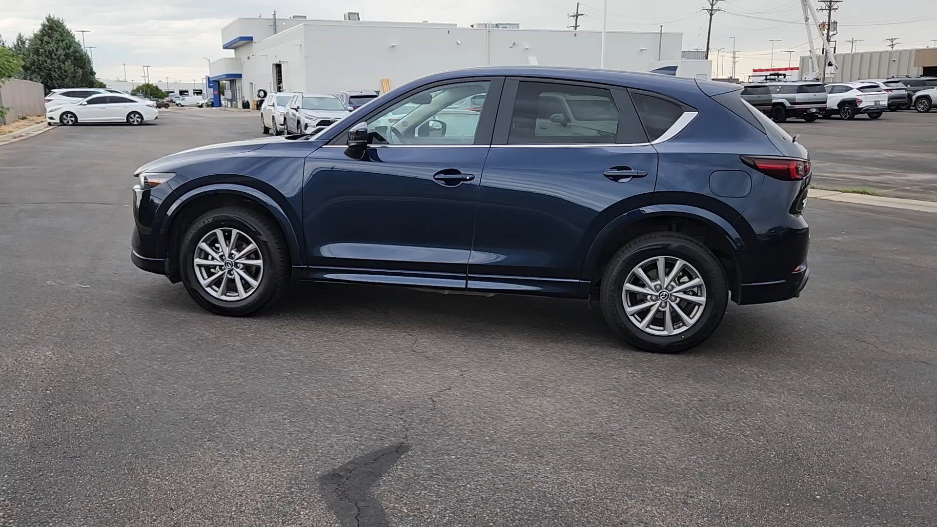 2025 Mazda CX-5 S Preferred package - Photo 2