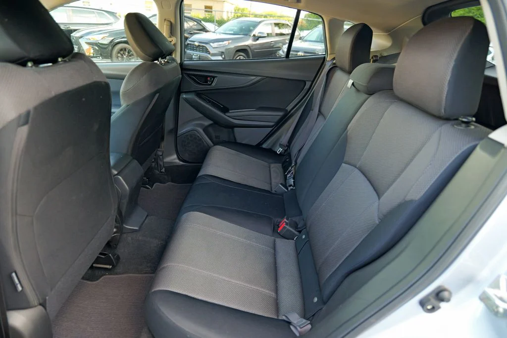 Used 2023 Ice Silver Metallic Subaru Base image 27