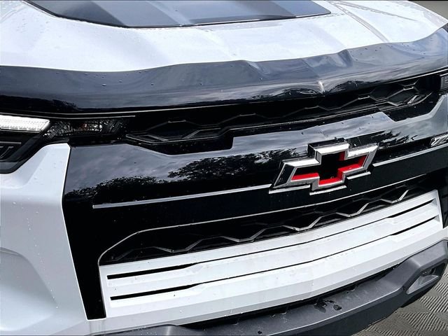 Used 2024 White Chevrolet ZR2 image 30