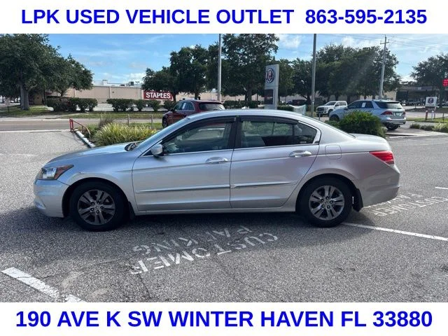Used 2012 Silver Honda SE image 6