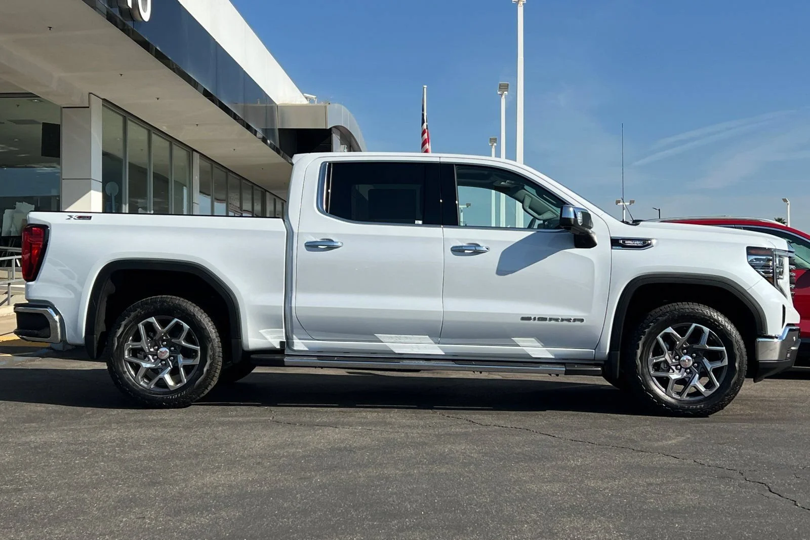 New 2026 Glacier White Tricoat GMC SLT image 3