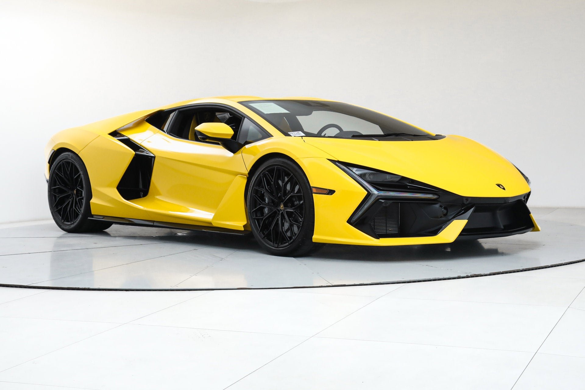2024 Lamborghini Revuelto Base - Photo 9