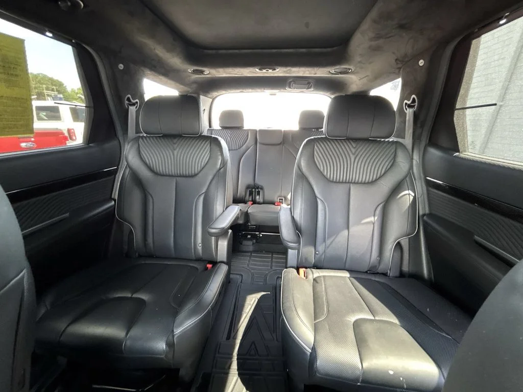 Used 2024 Black Hyundai Calligraphy image 26
