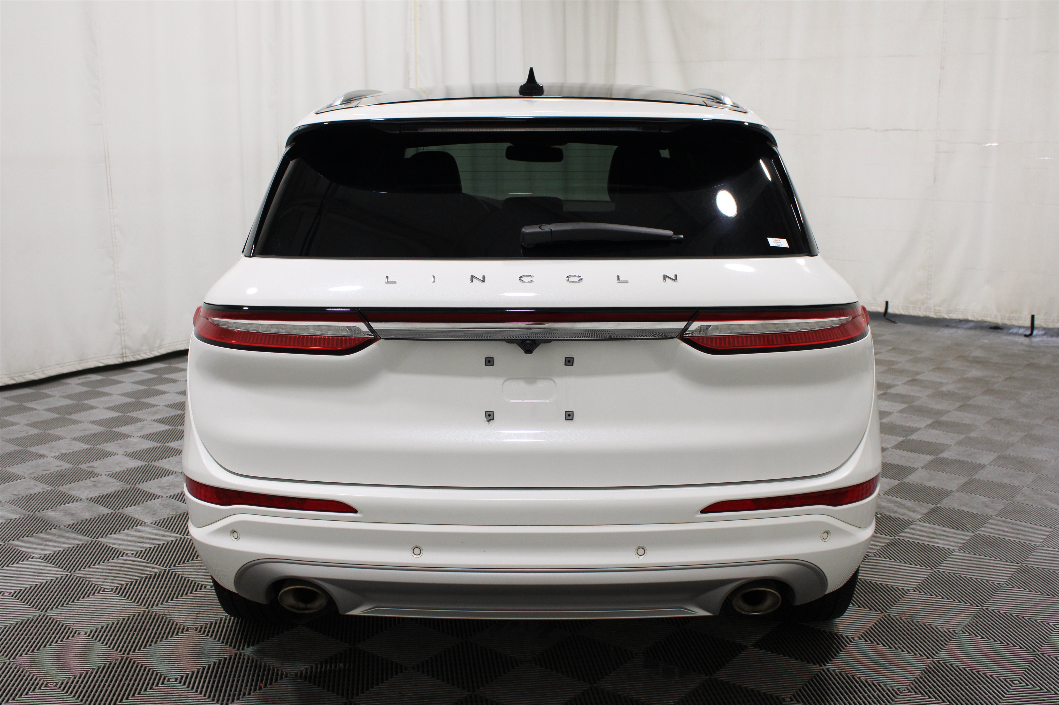 Certified Used 2022 Pristine White Metallic Tri-Coat Lincoln Standard image 31