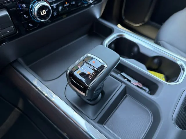 2026 GMC Sierra 1500 SLT - Photo 15