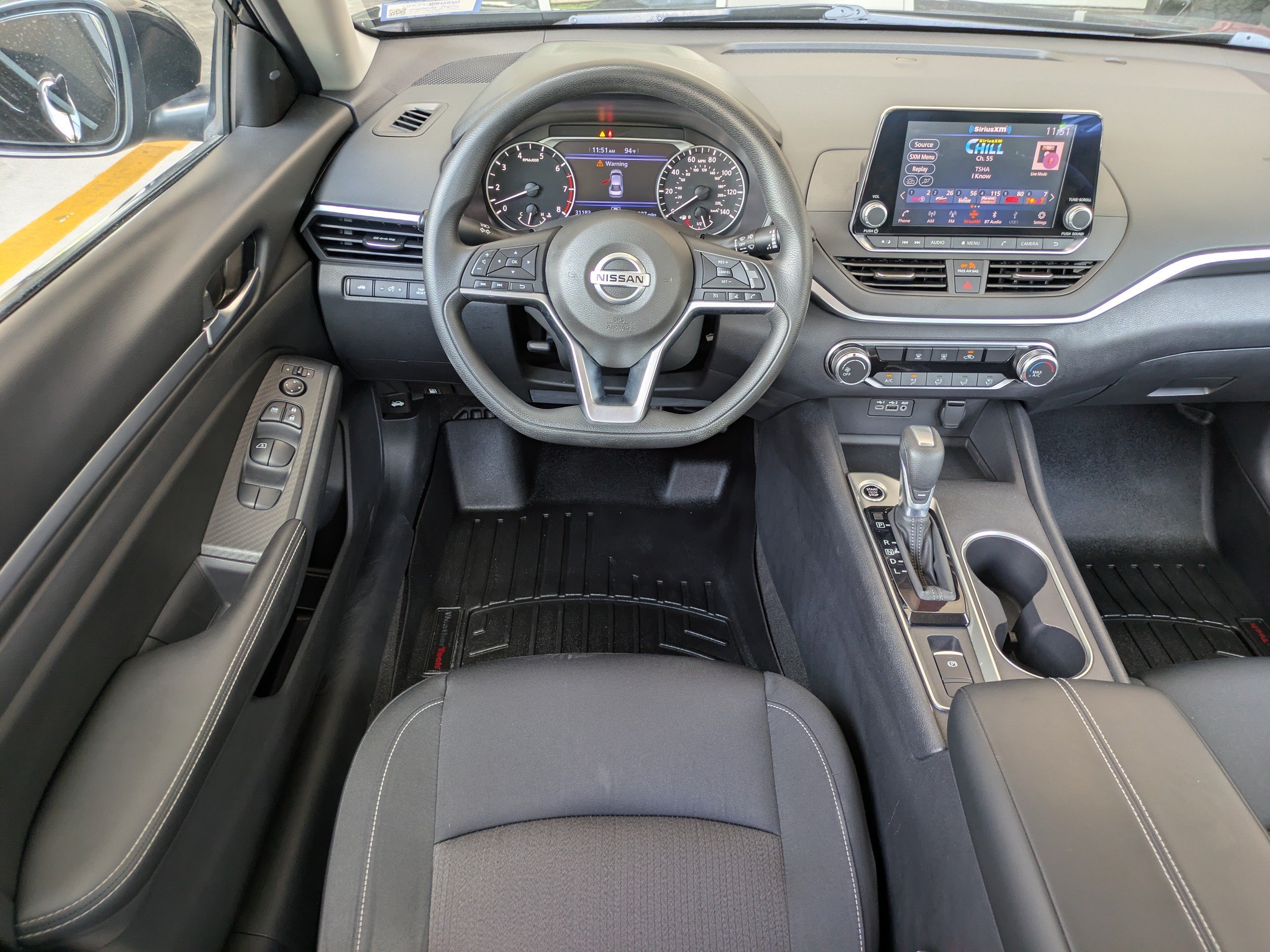 Used 2022 Super Black Nissan 2.5 SV image 16
