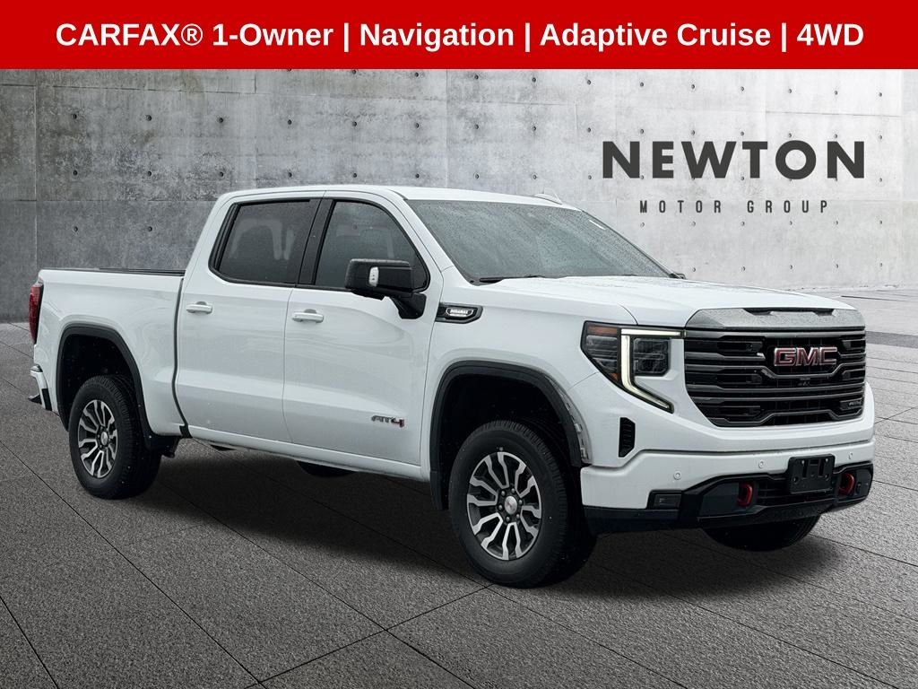 Used 2022 White GMC AT4 image 1