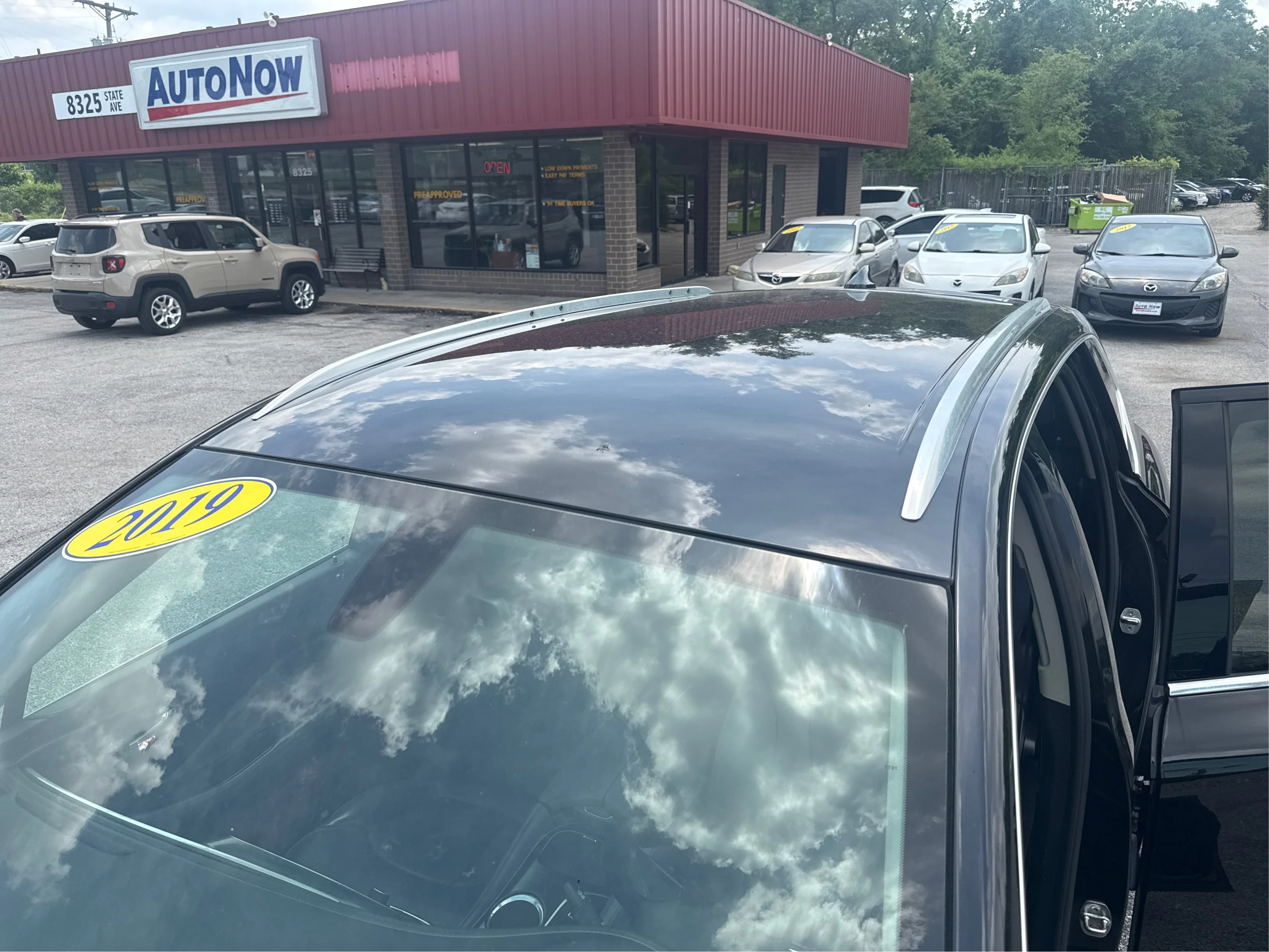 Used 2019 Black Buick AWD Essence image 12
