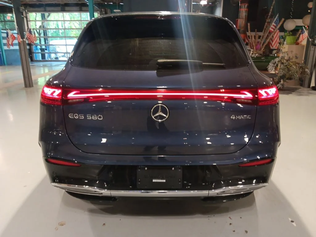 Used 2023 Blue Mercedes-Benz 580 image 19