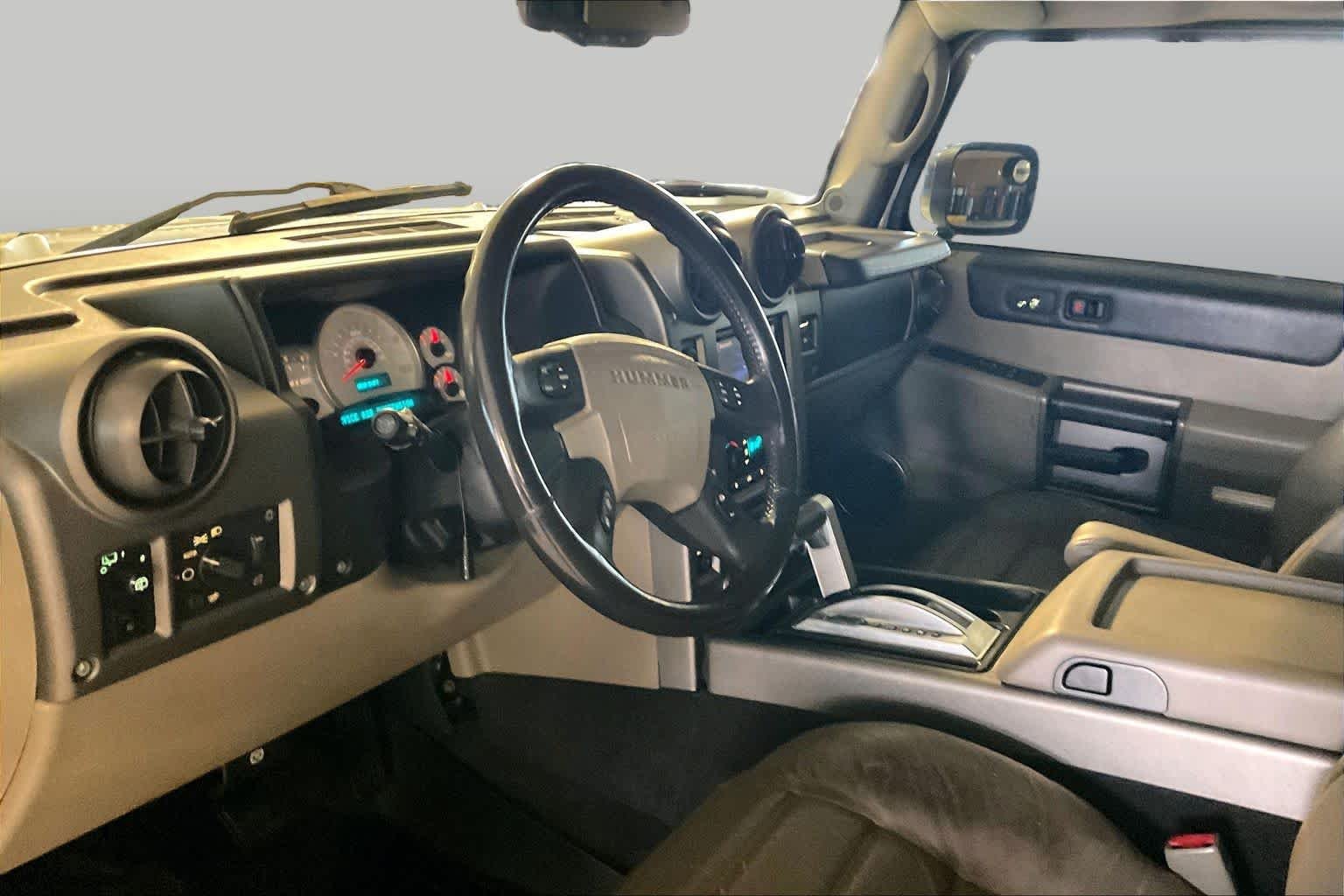Used 2003 White HUMMER  image 14
