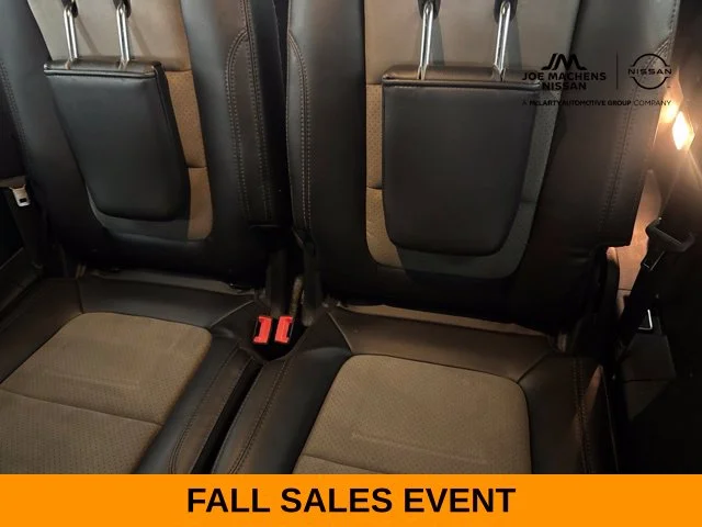 Used 2017 White Ford XLT image 33