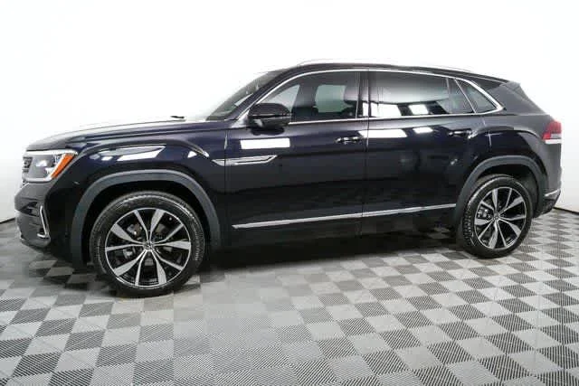 New 2026 Deep Black Pearl Volkswagen 2.0T SEL Premium R-Line image 32