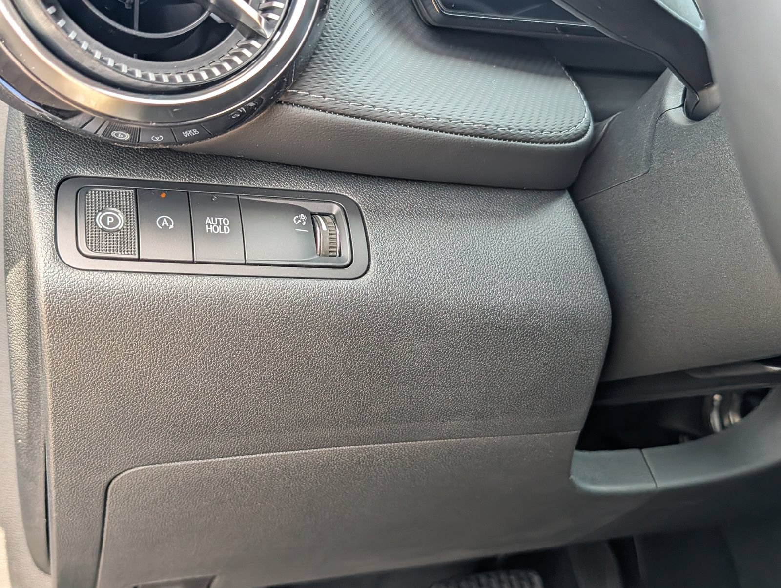 2027 Chevrolet Equinox LT - Photo 12