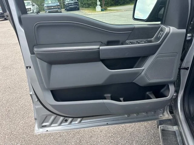 Used 2025 Silver Ford XLT image 25