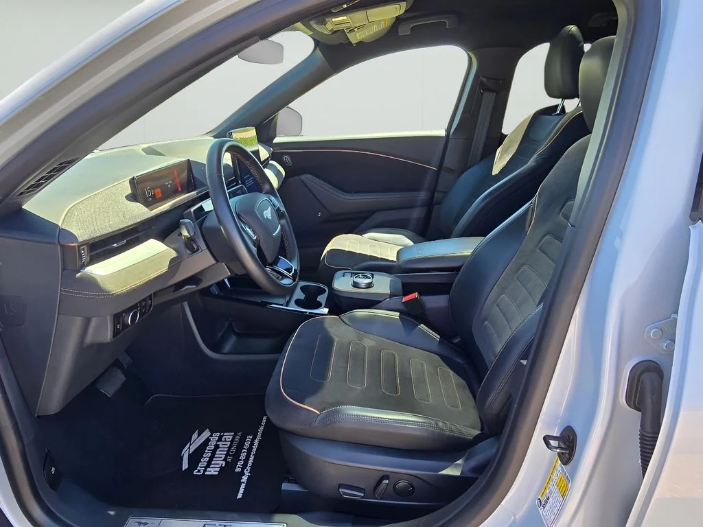Used 2023 Space White Metallic Ford GT image 12