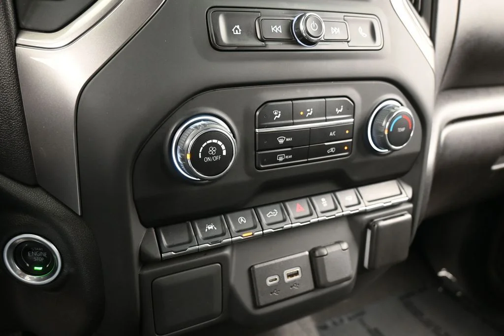 Used 2024 Black Chevrolet Custom image 20