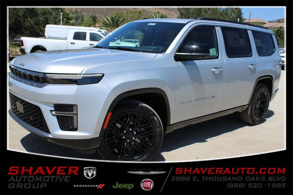 New 2026 Silver-Zynith Exterior Paint Jeep Limited Reserve image 1